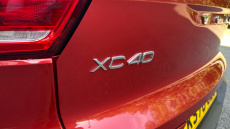 Volvo Xc40 2.0 B4P R DESIGN Pro 5dr AWD Auto Petrol Estate